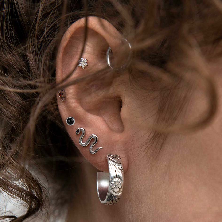 DARK SPRITE. Agate Earrings  - 4mm - Image 3