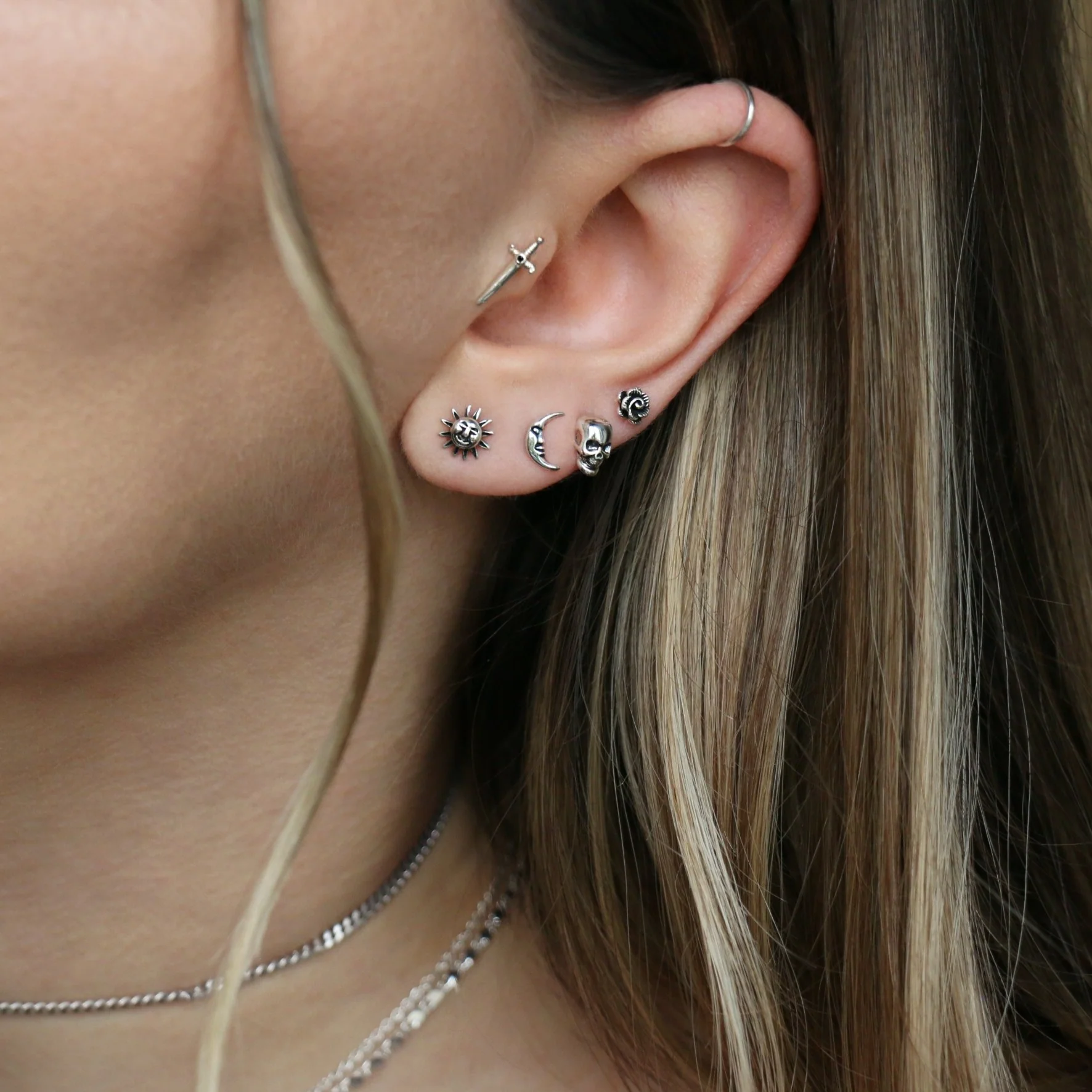 LIFE & DEATH. Tiny Sterling Silver Skull & Rose Studs - Image 2