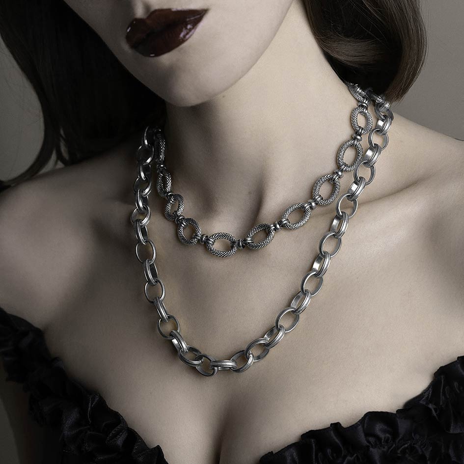 MAGNUS. Elizabethan Style Long Chain - Silver - Image 2